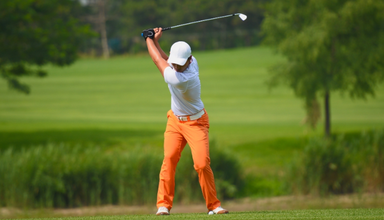 Teknik Memukul dalam Golf untuk Pukulan yang Lebih Akurat